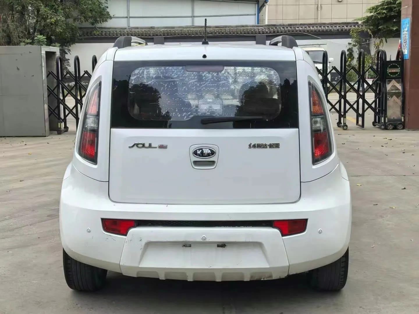 Kia 2010 8