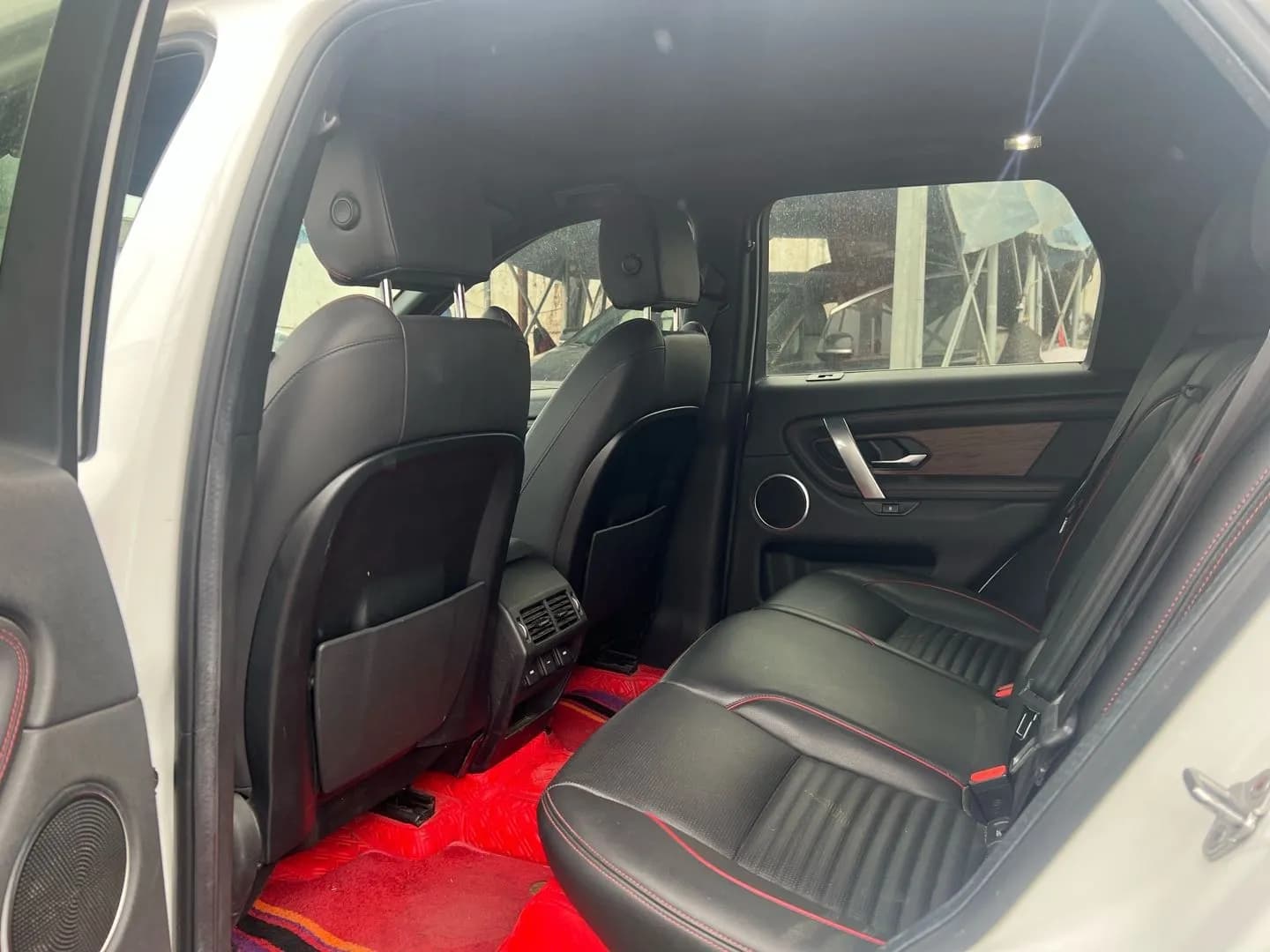Land Rover Discovery 2020 8