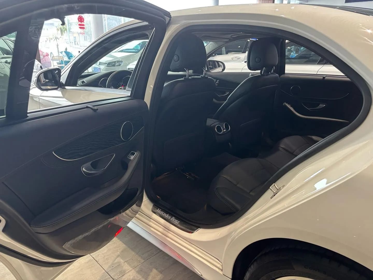 Mercedes-Benz C 2015 4