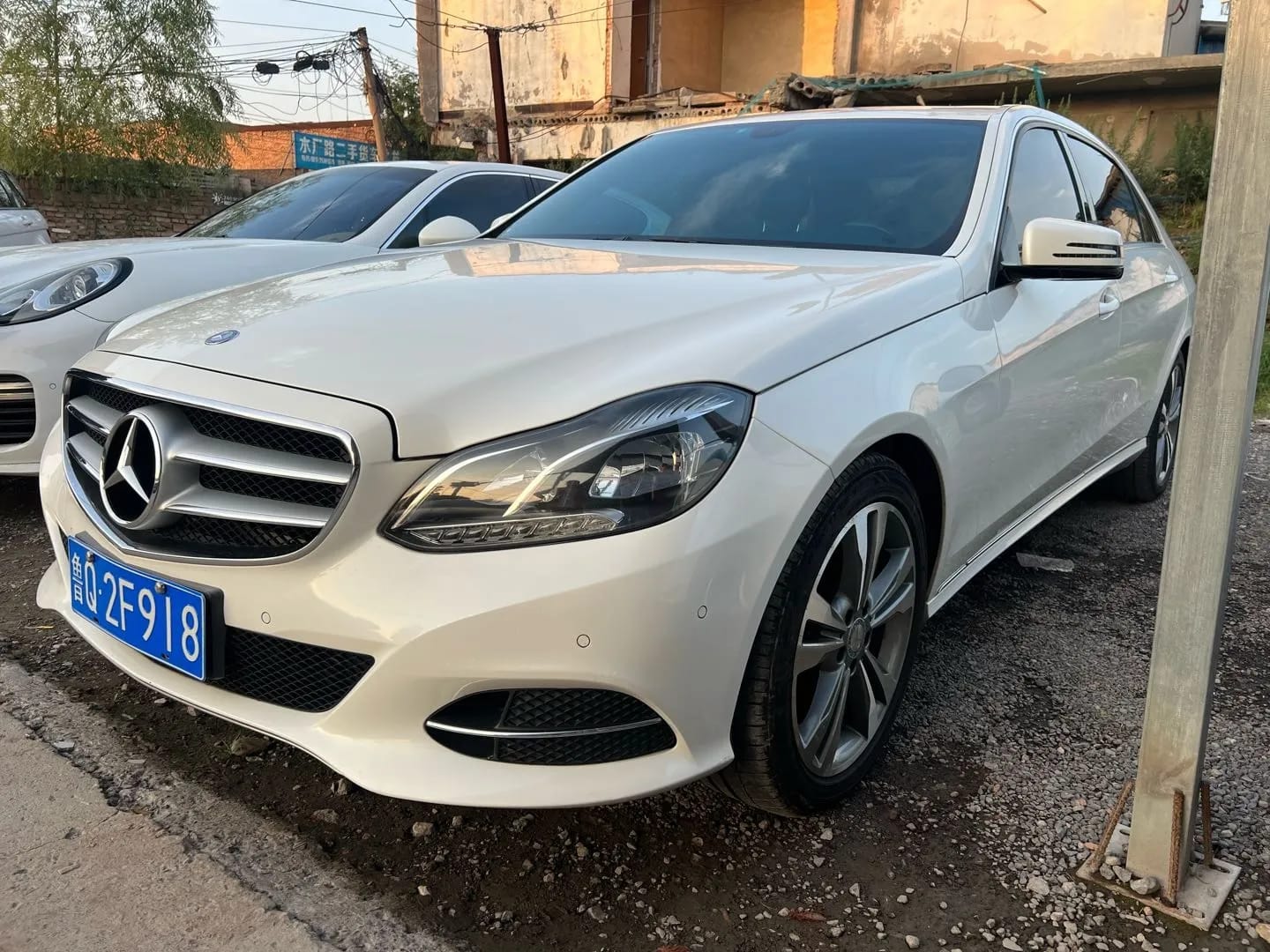 Mercedes-Benz E 2015 1