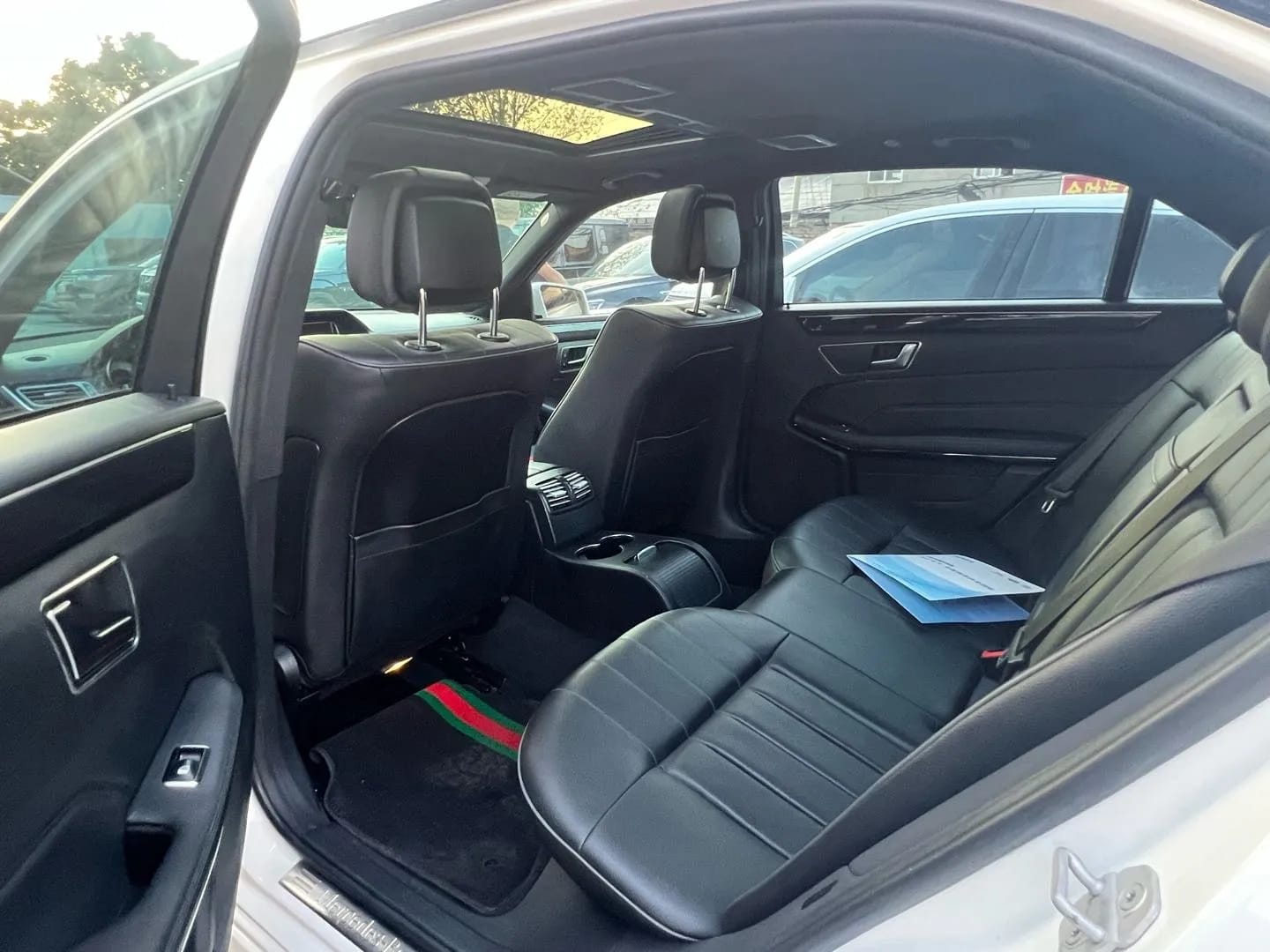 Mercedes-Benz E 2015 7
