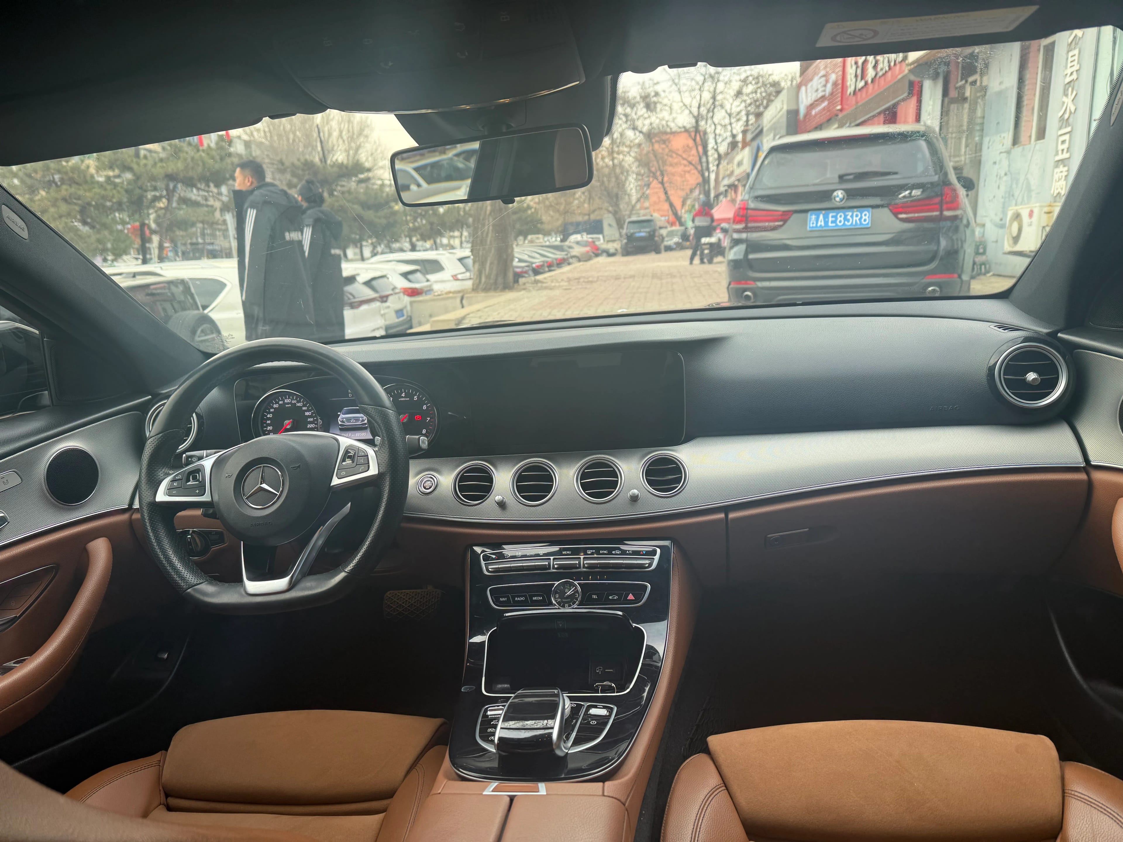 Mercedes-Benz E 2017 8