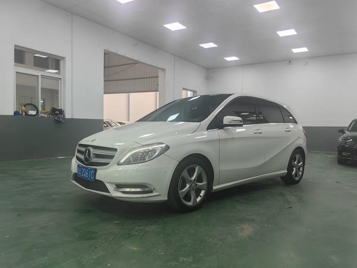 Mercedes-Benz B 2015 B 200