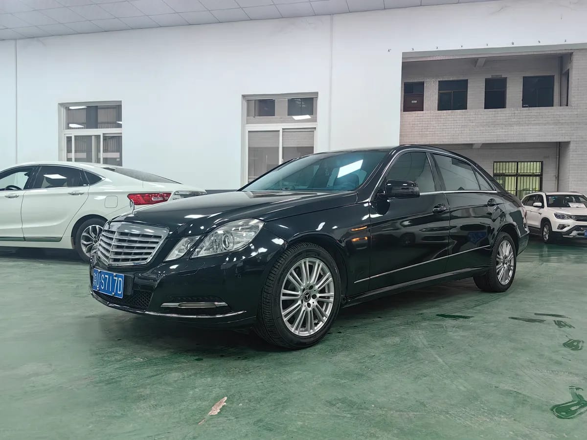 Mercedes-Benz E 2011 E 300 L