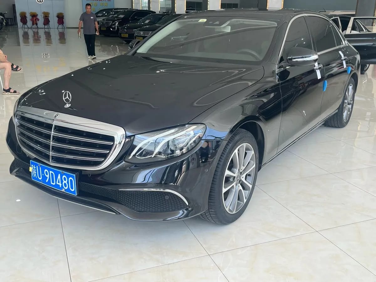 Mercedes-Benz E 2016 E 300 L