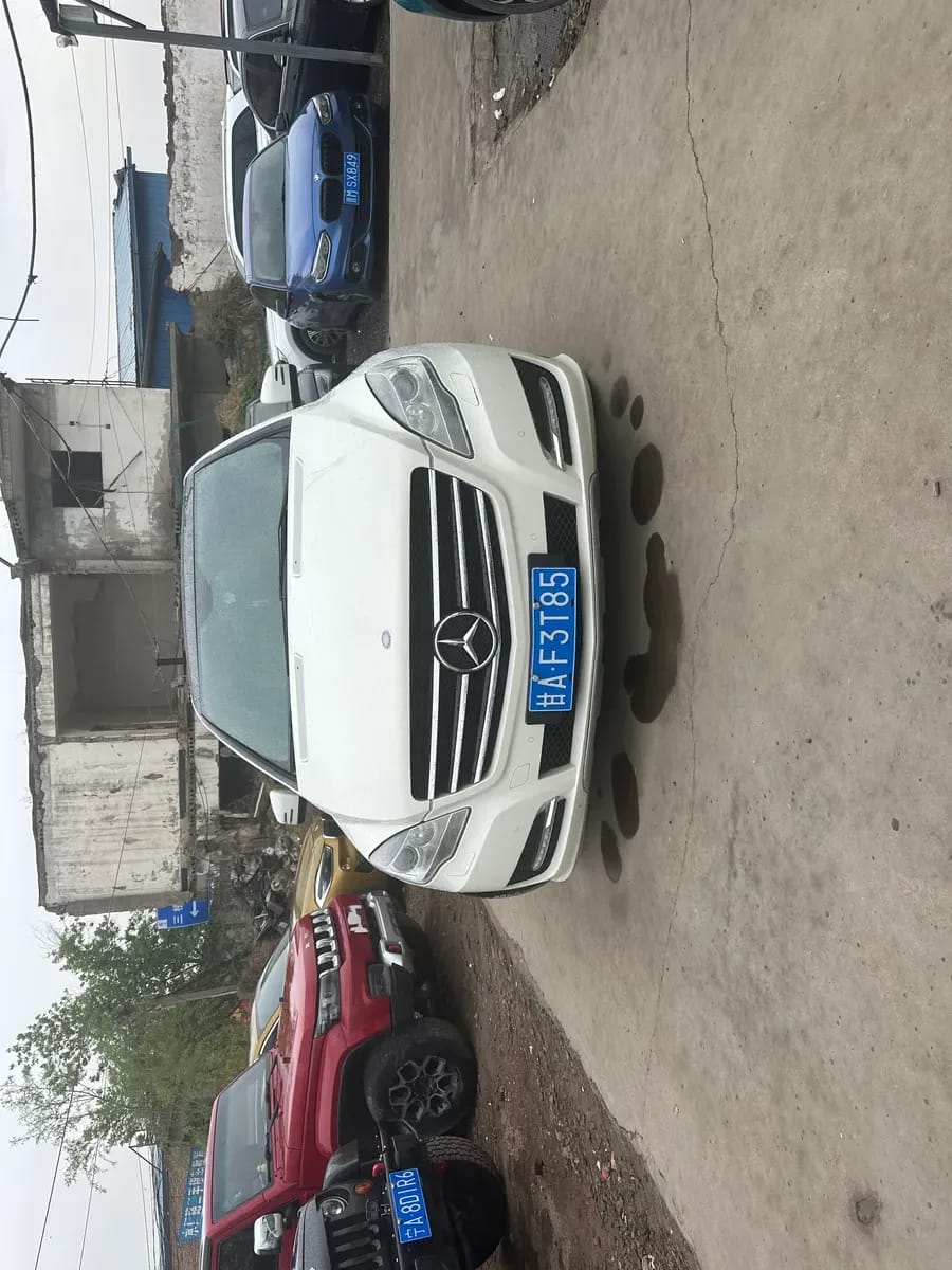 Mercedes-Benz R 2011 R 350 L 4MATIC