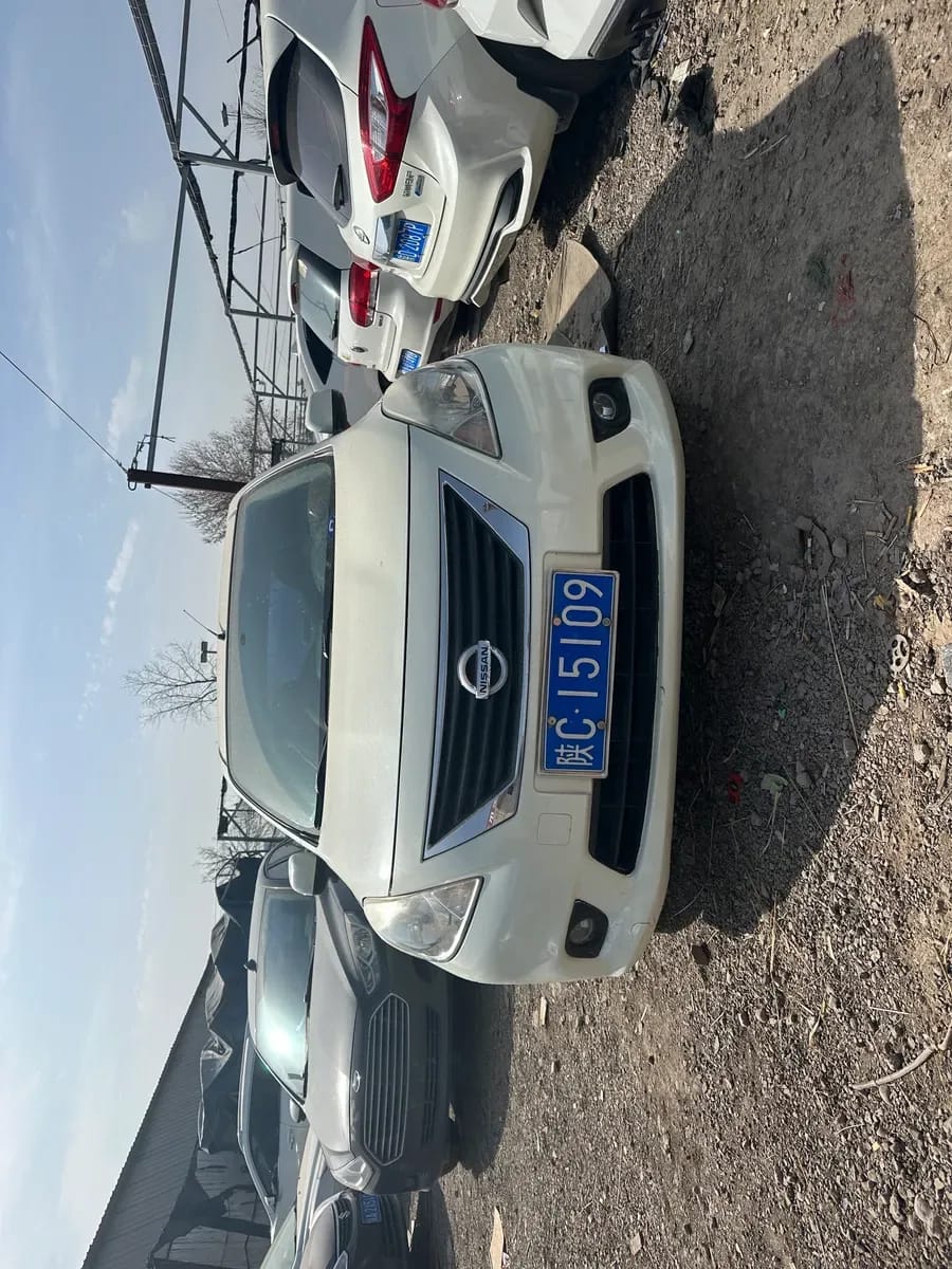 Nissan 2011 1.5XL CVT
