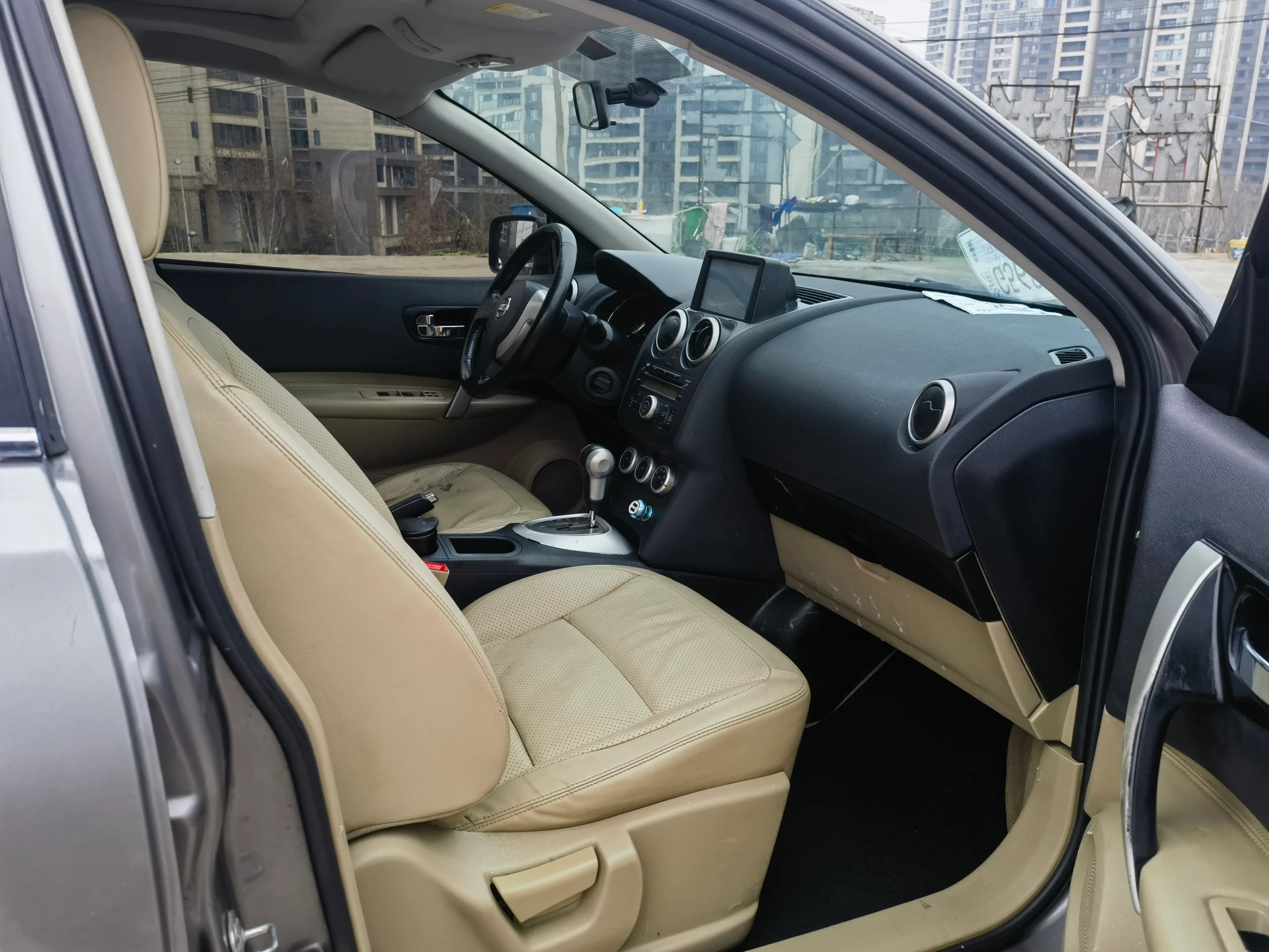 Nissan Qashqai 2011 4