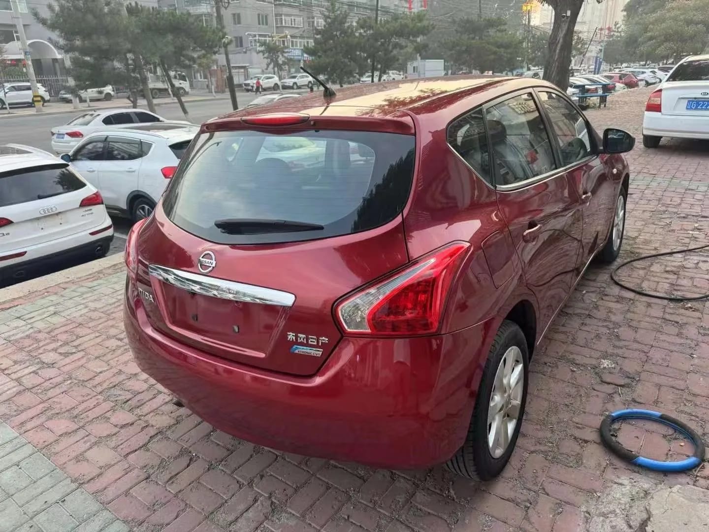 Nissan Tiida 2014 2