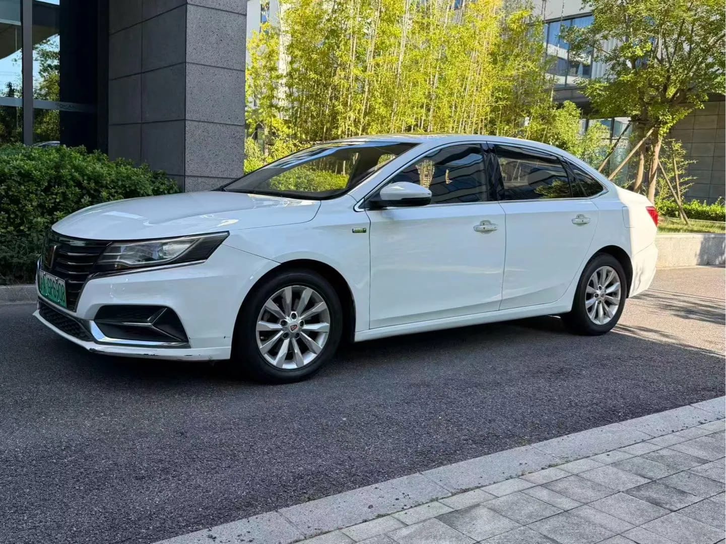 Roewe i6 2017 2