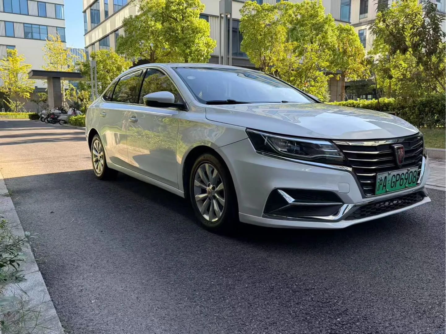 Roewe i6 2017 5