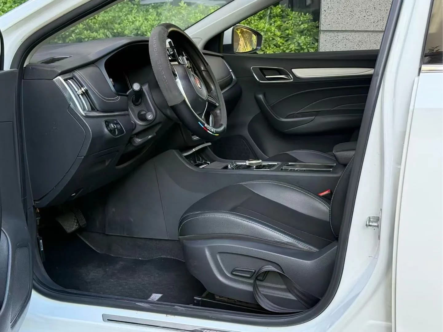 Roewe i6 2017 6