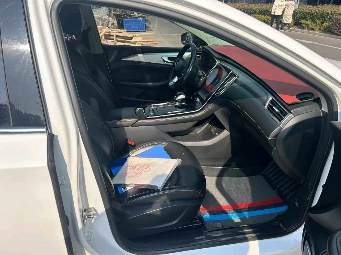 Roewe i6 2019 8