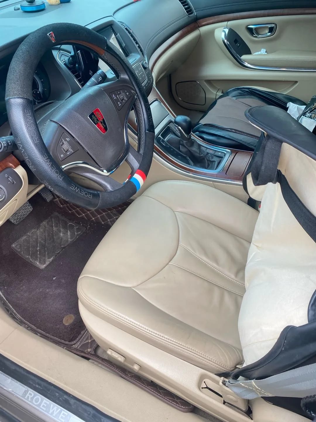 Roewe 950 2012 3