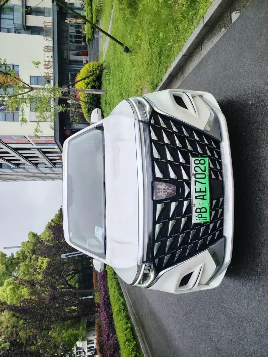 Roewe iMAX8 2022