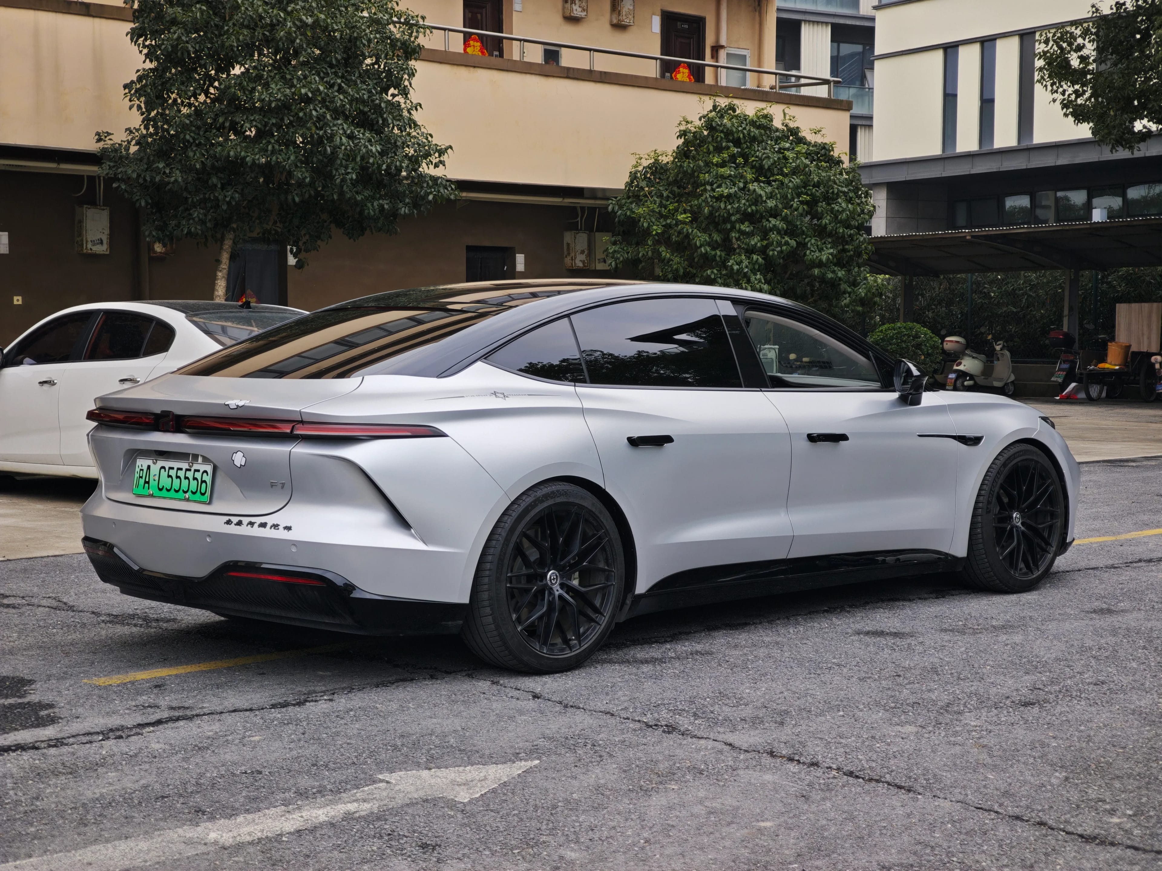 Roewe Rising Auto F7 2023 4