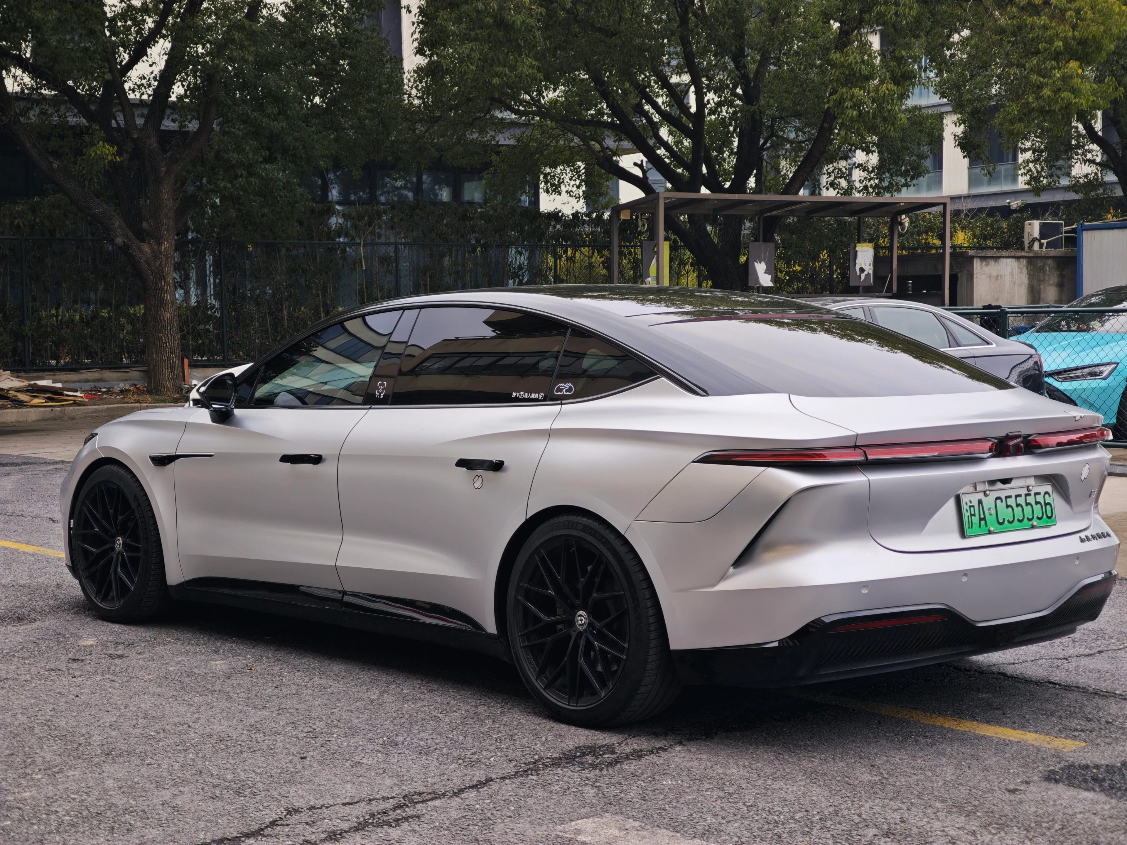 Roewe Rising Auto F7 2023 6