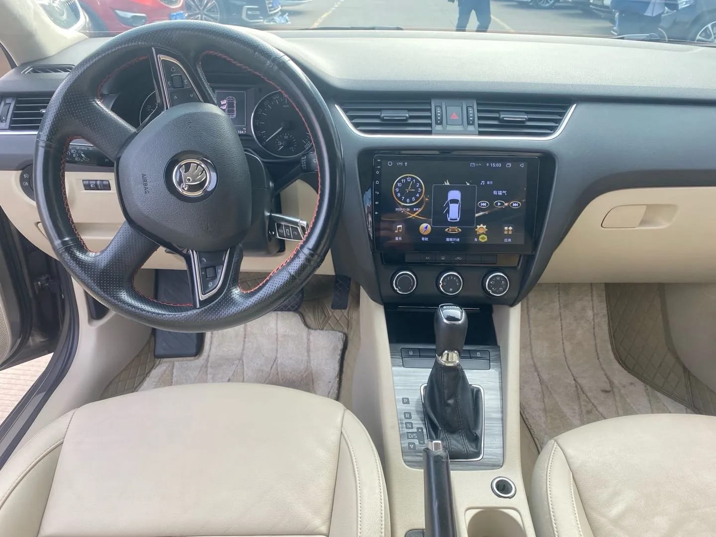 Skoda Octavia 2015 5