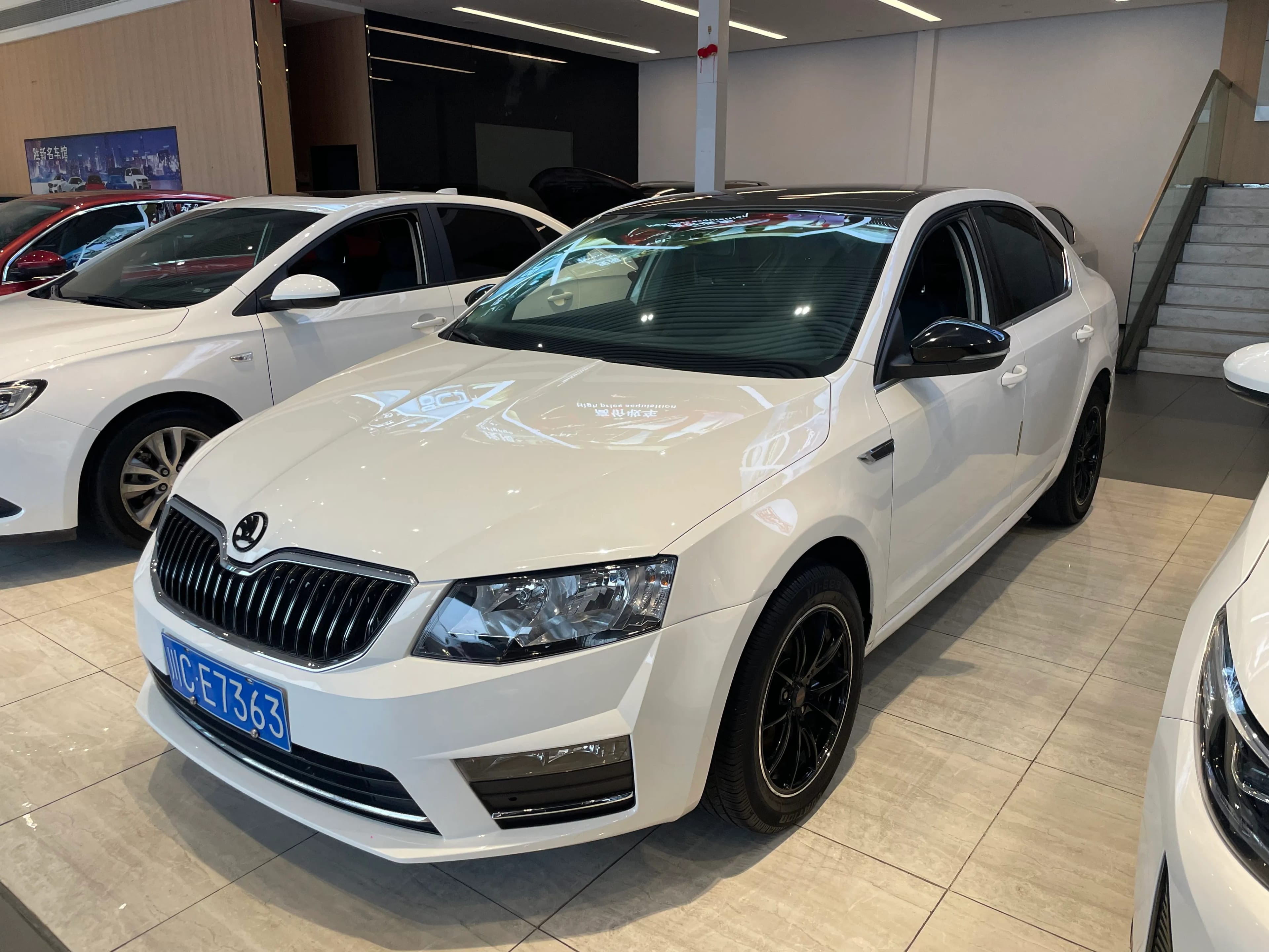 Skoda Octavia 2016 1