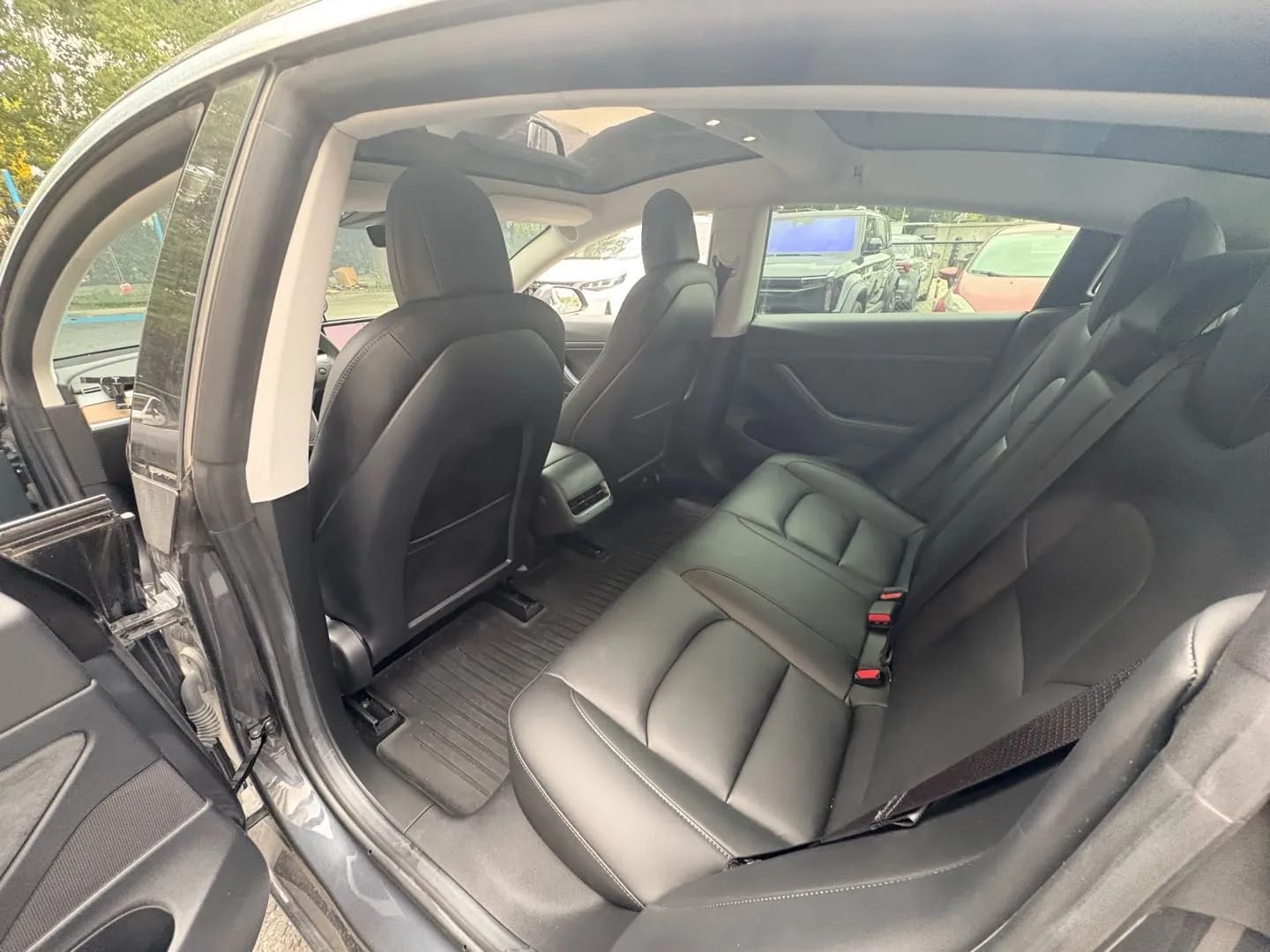 Tesla Model 3 2020 3