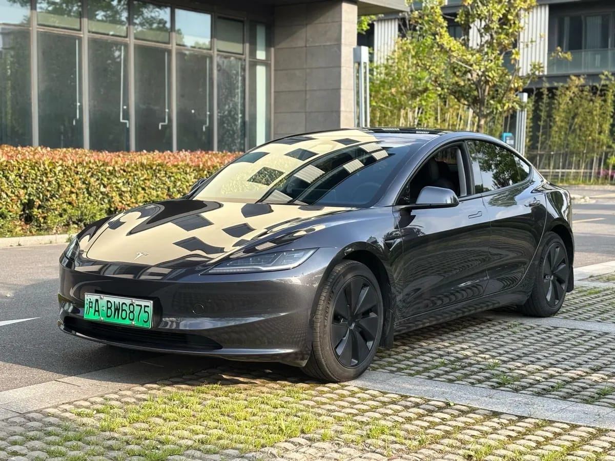 Tesla Model 3 2023