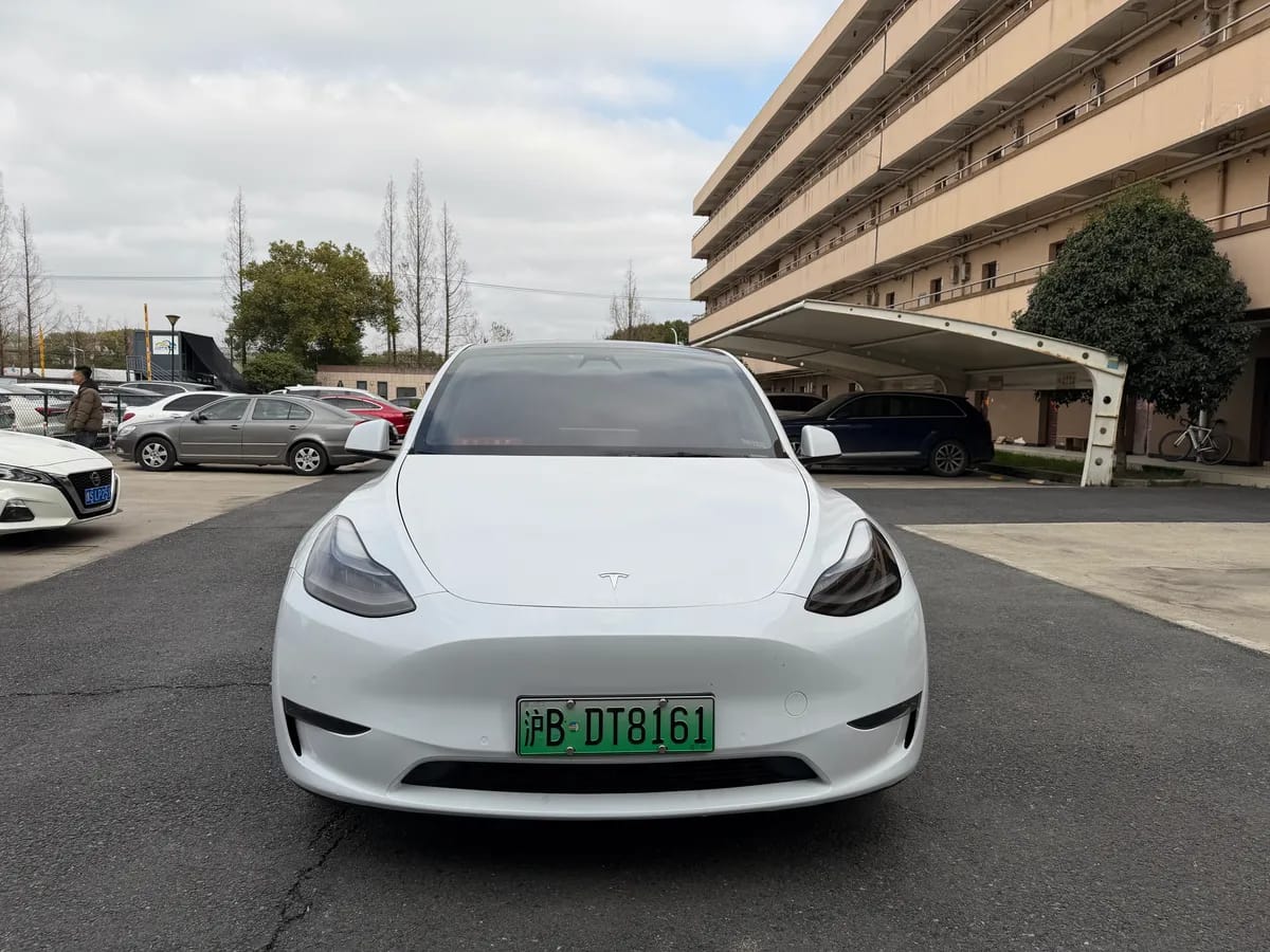 Tesla Model Y 2021