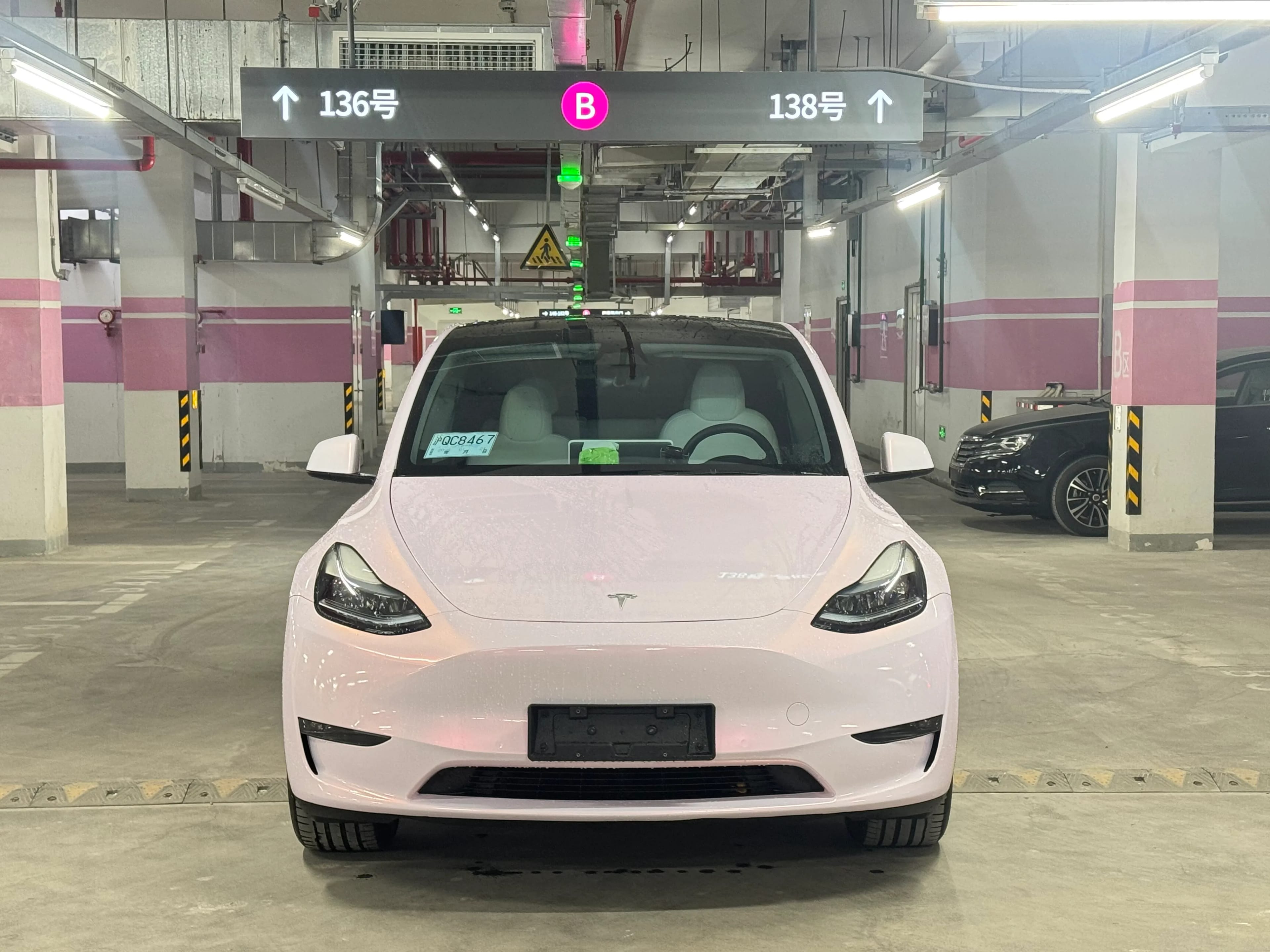 Tesla Model Y 2023 1