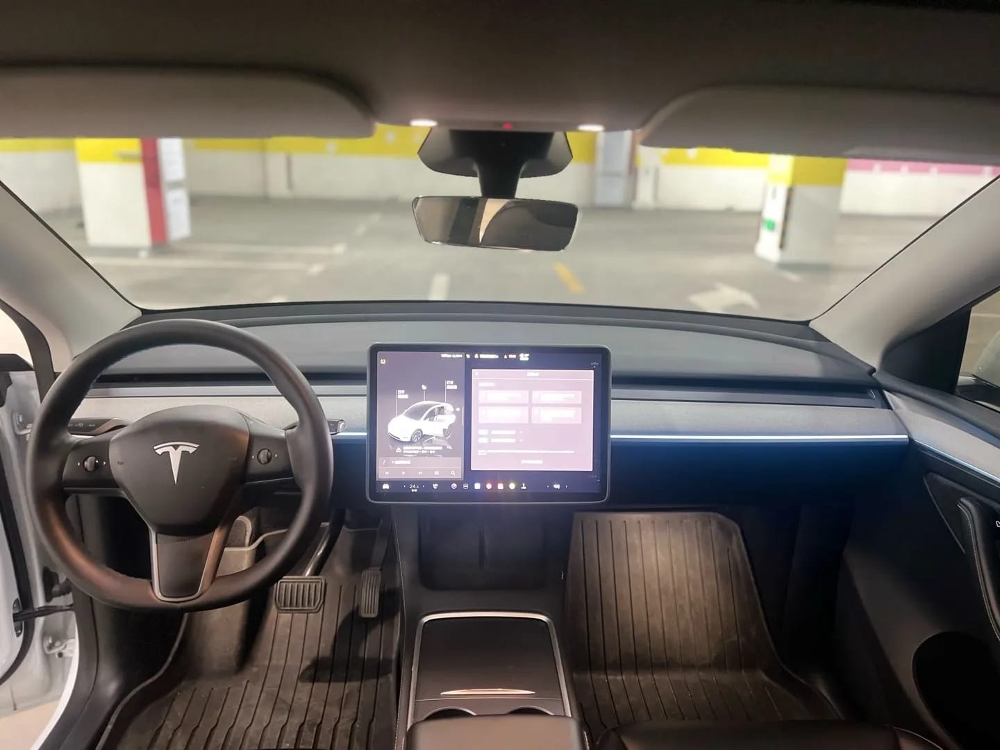 Tesla Model Y 2024 9