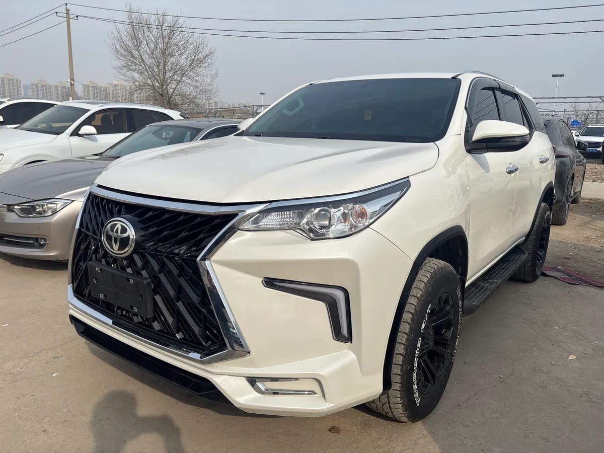 Toyota Fortuner ( ) 2019 2.7L SR5