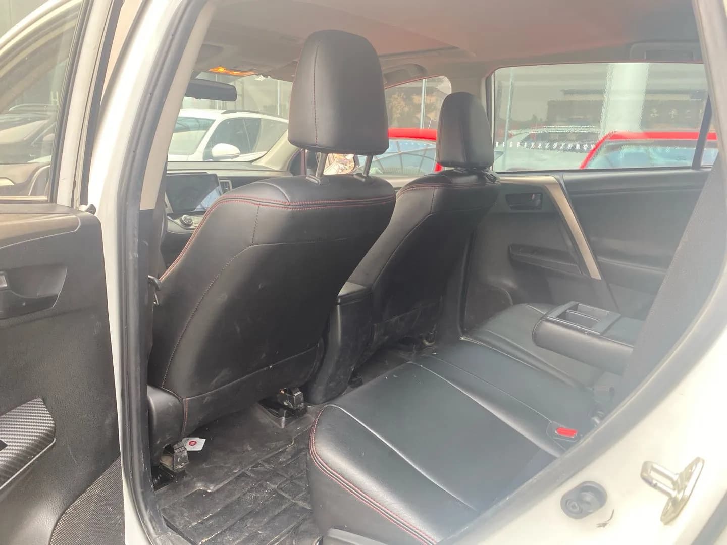 Toyota RAV4 2015 4