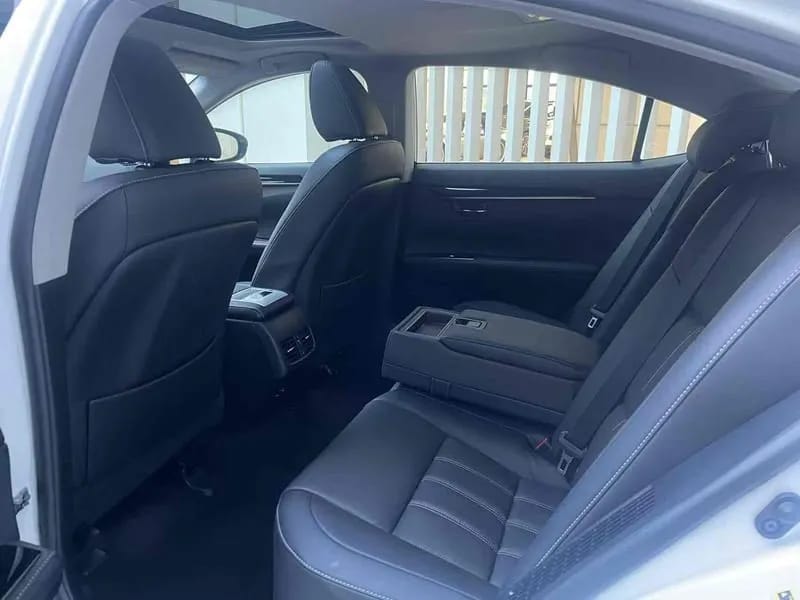 Lexus ES 2015 4