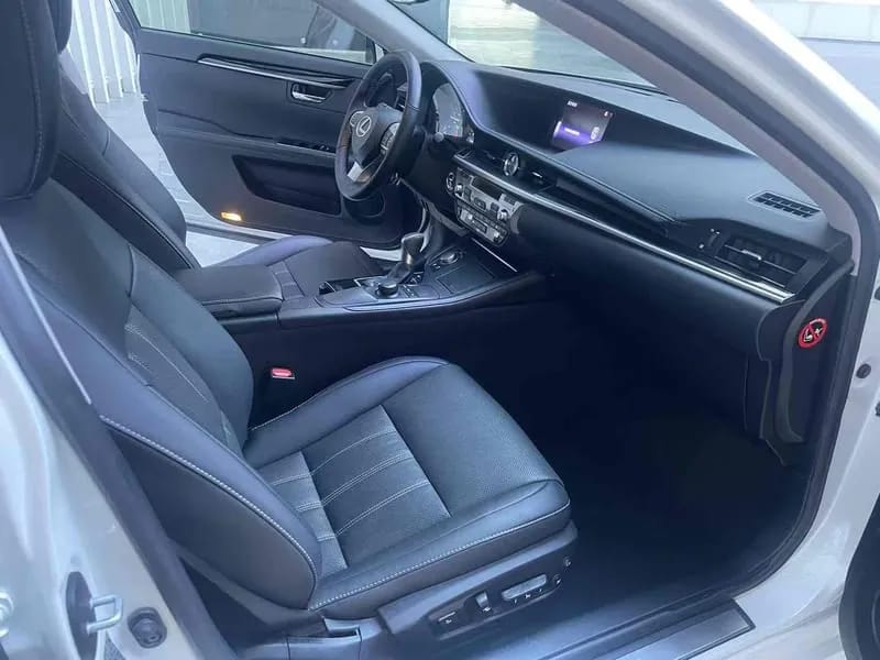 Lexus ES 2015 5