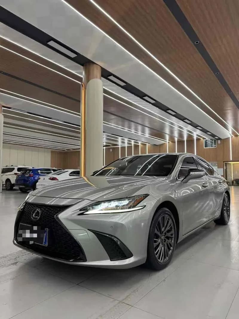 Lexus ES 2018