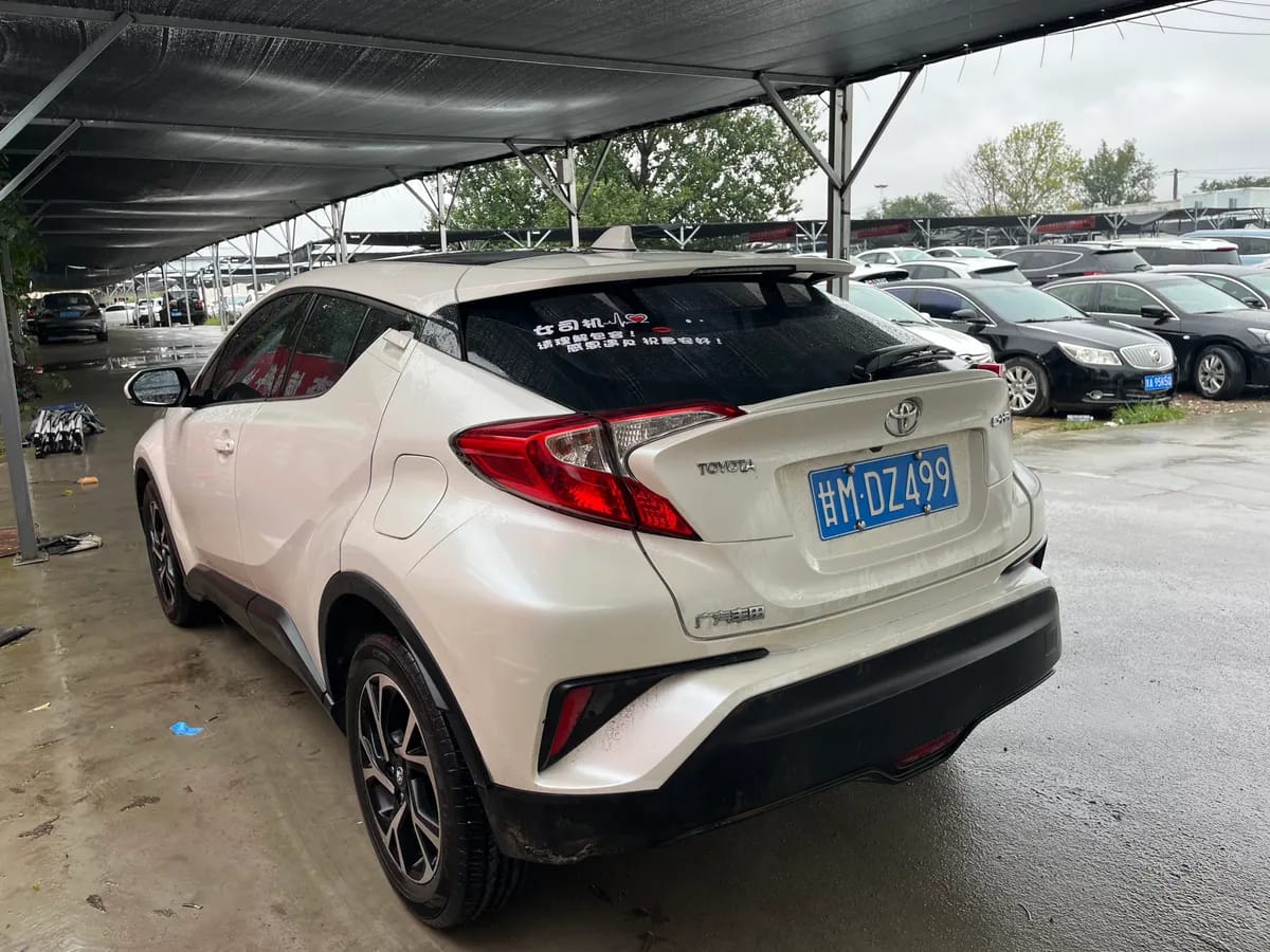 Toyota C-HR 7