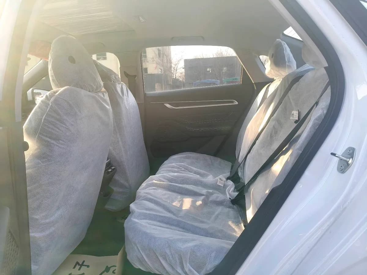 Geely Emgrand 2026 4