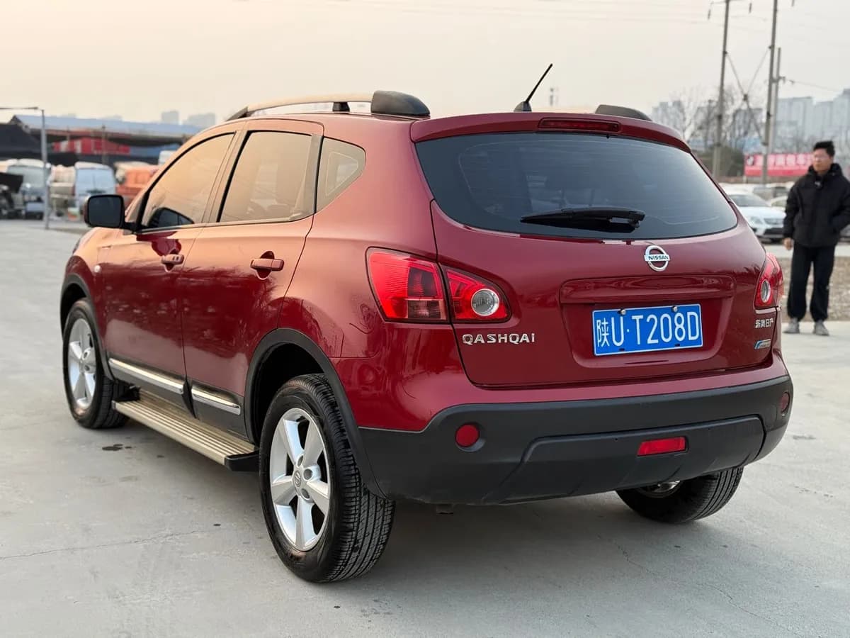 Nissan Qashqai 2012 3