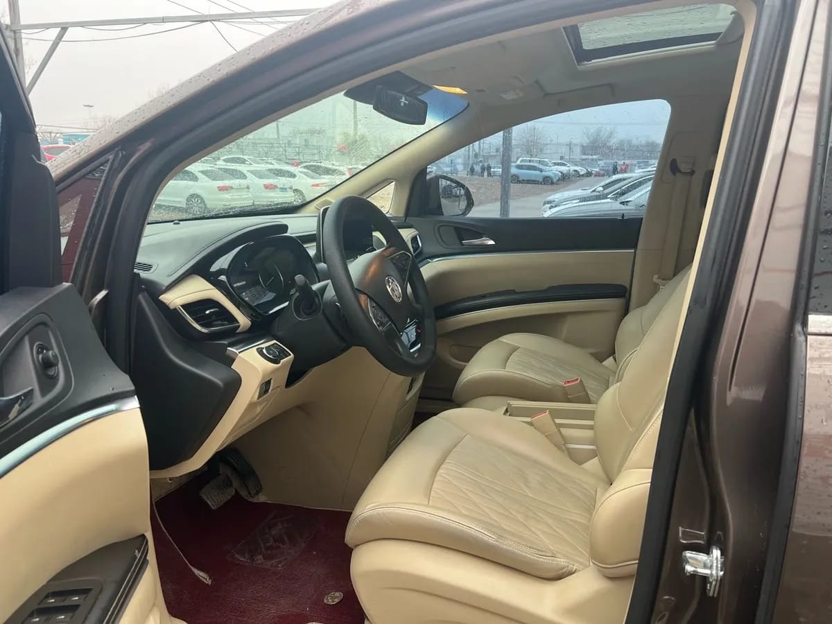 Buick GL8 2022 7