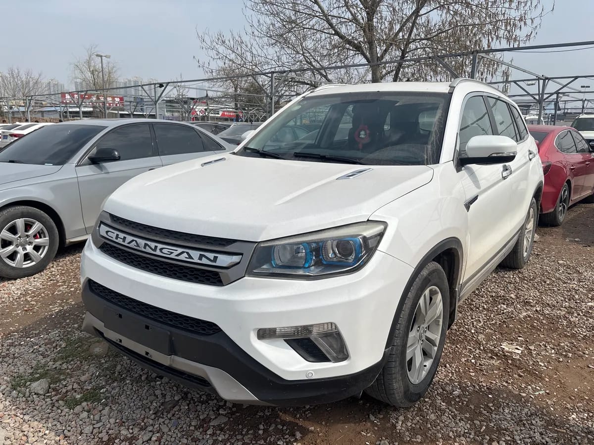 Changan CS75 2016 4