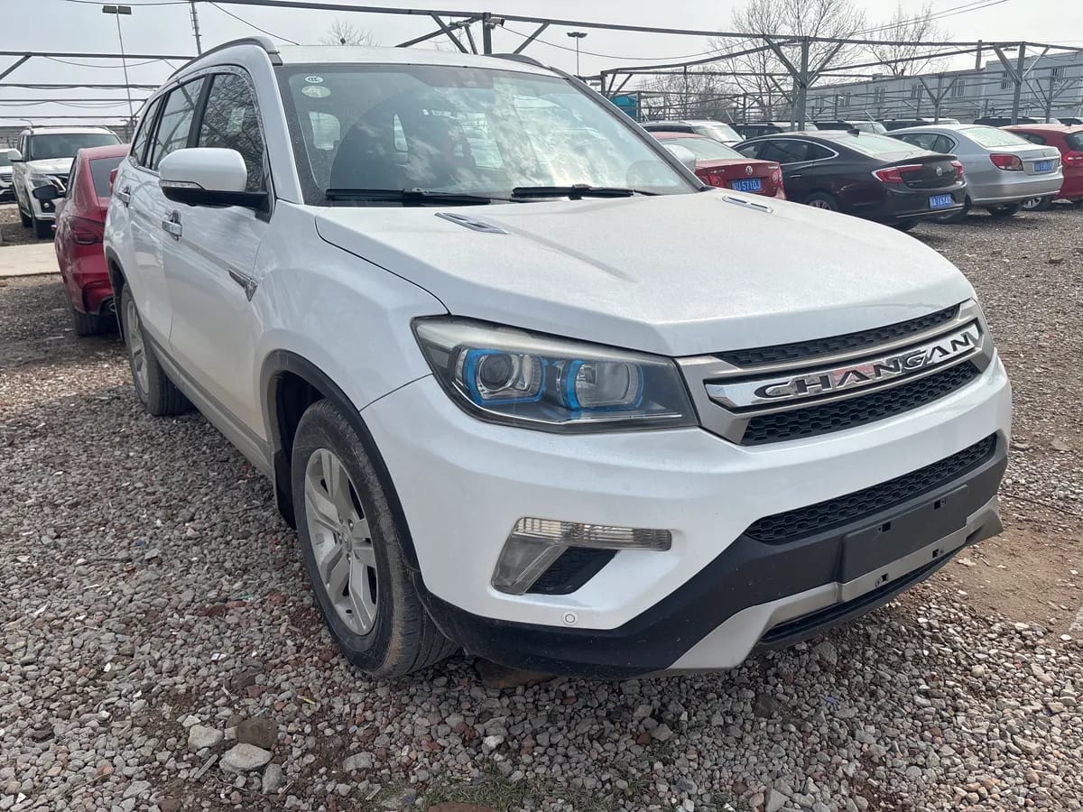Changan CS75 2016 6