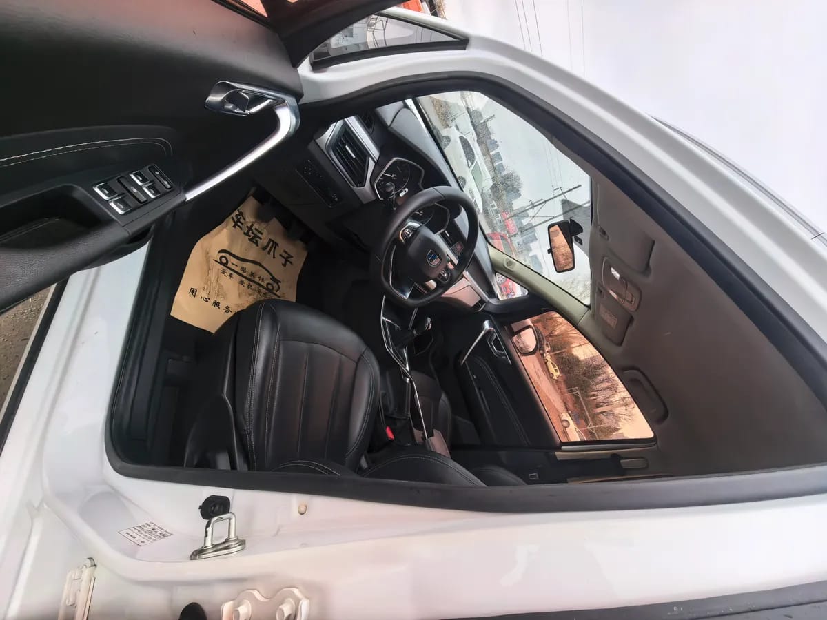 Geely Vision X3 2019 4
