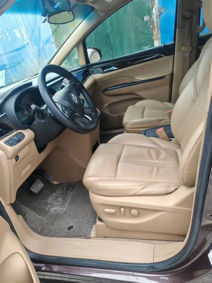 Buick GL8 2018 4