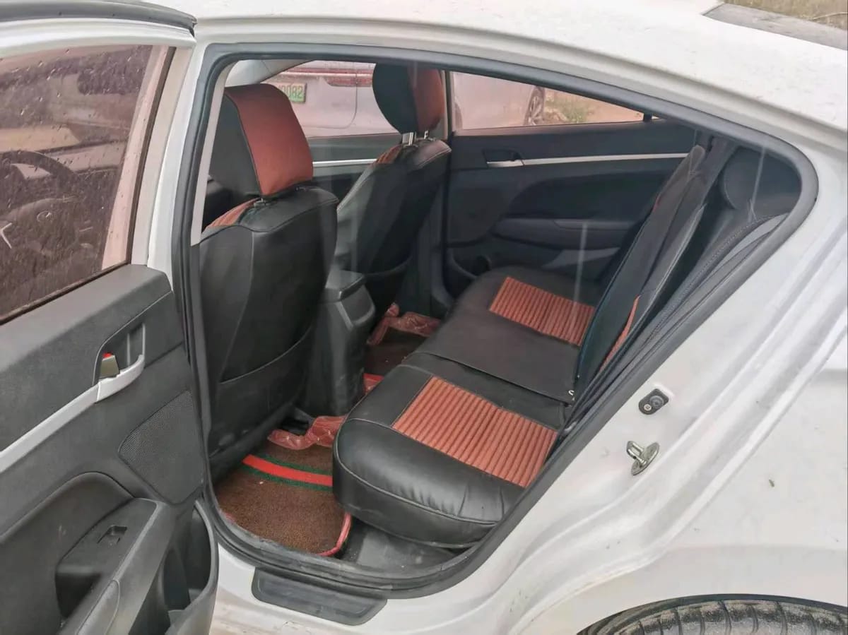 Hyundai Elantra Lingdong 2018 6