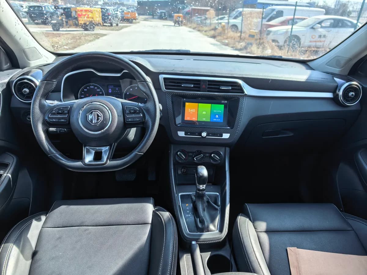 MG ZS 2019 7