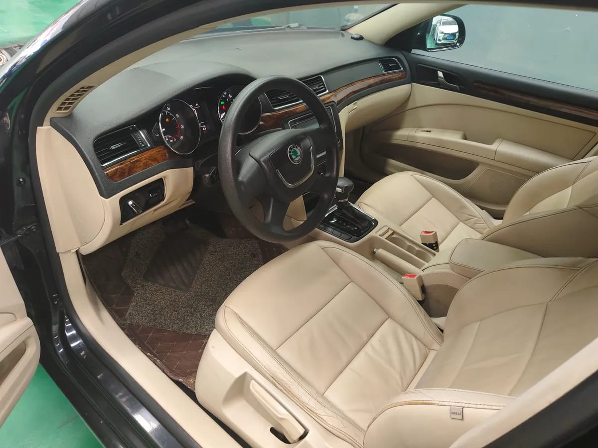 Skoda 2012 9
