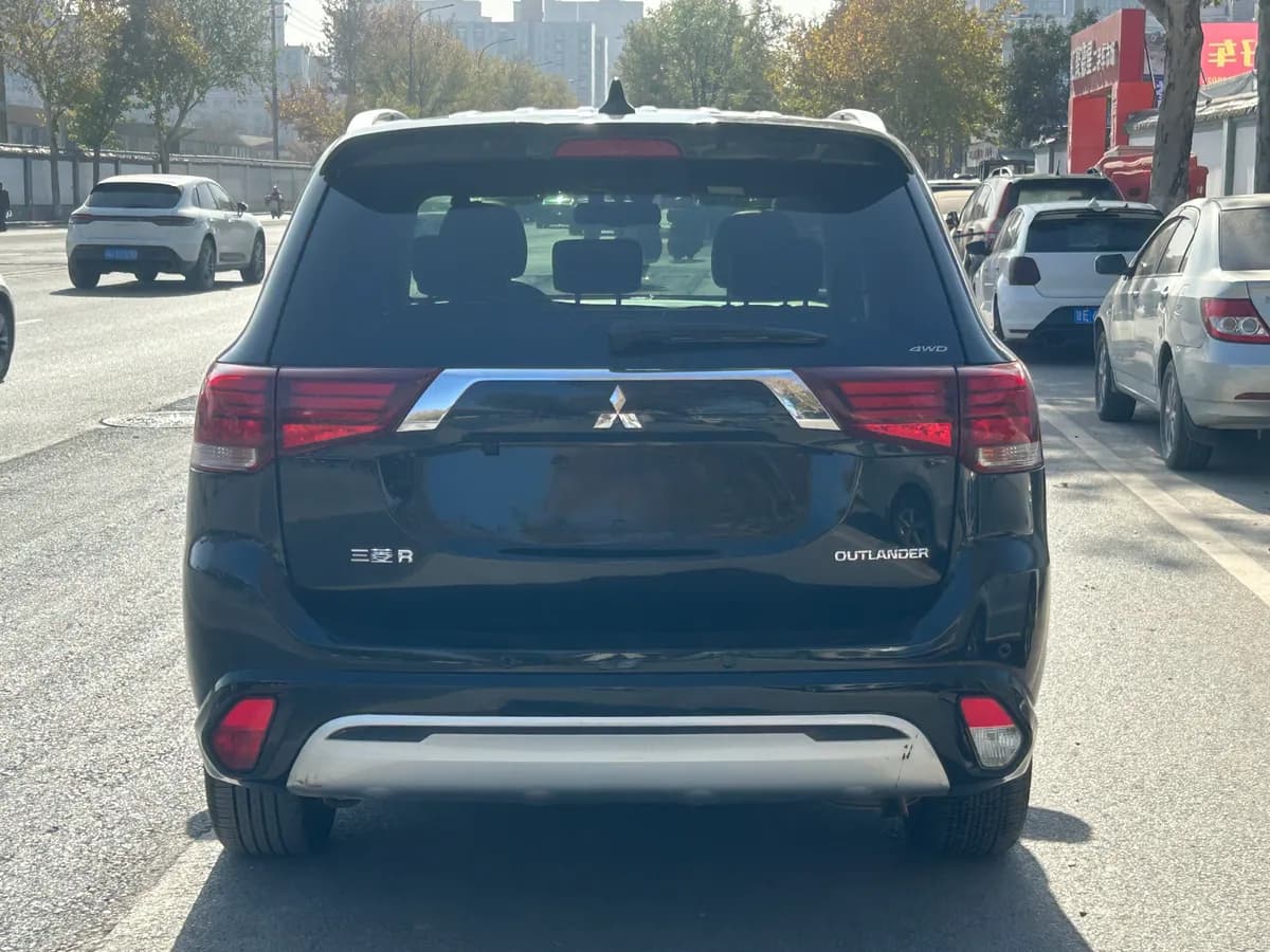 Mitsubishi Outlander 2021 7