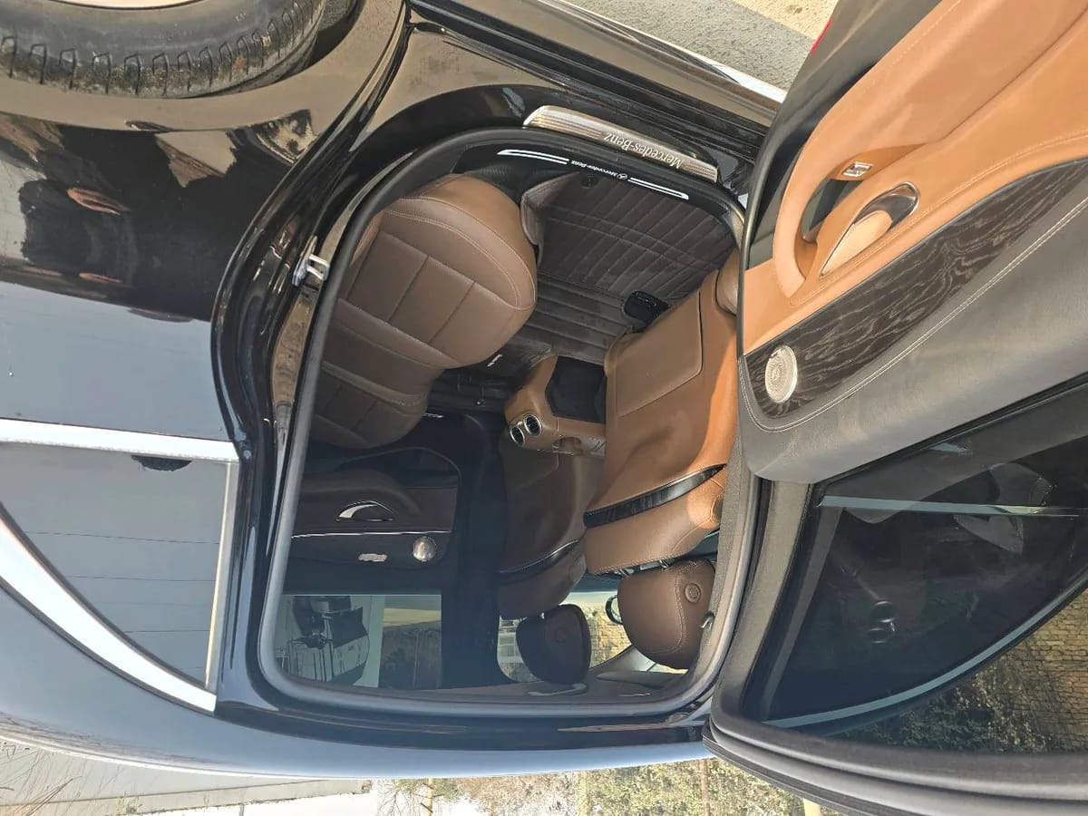 Mercedes-Benz E 2019 7