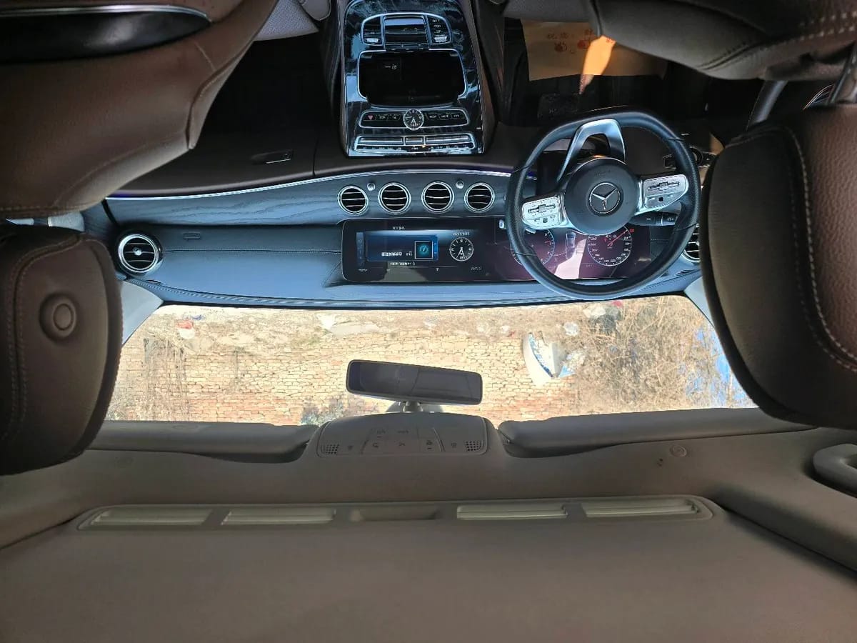 Mercedes-Benz E 2019 9