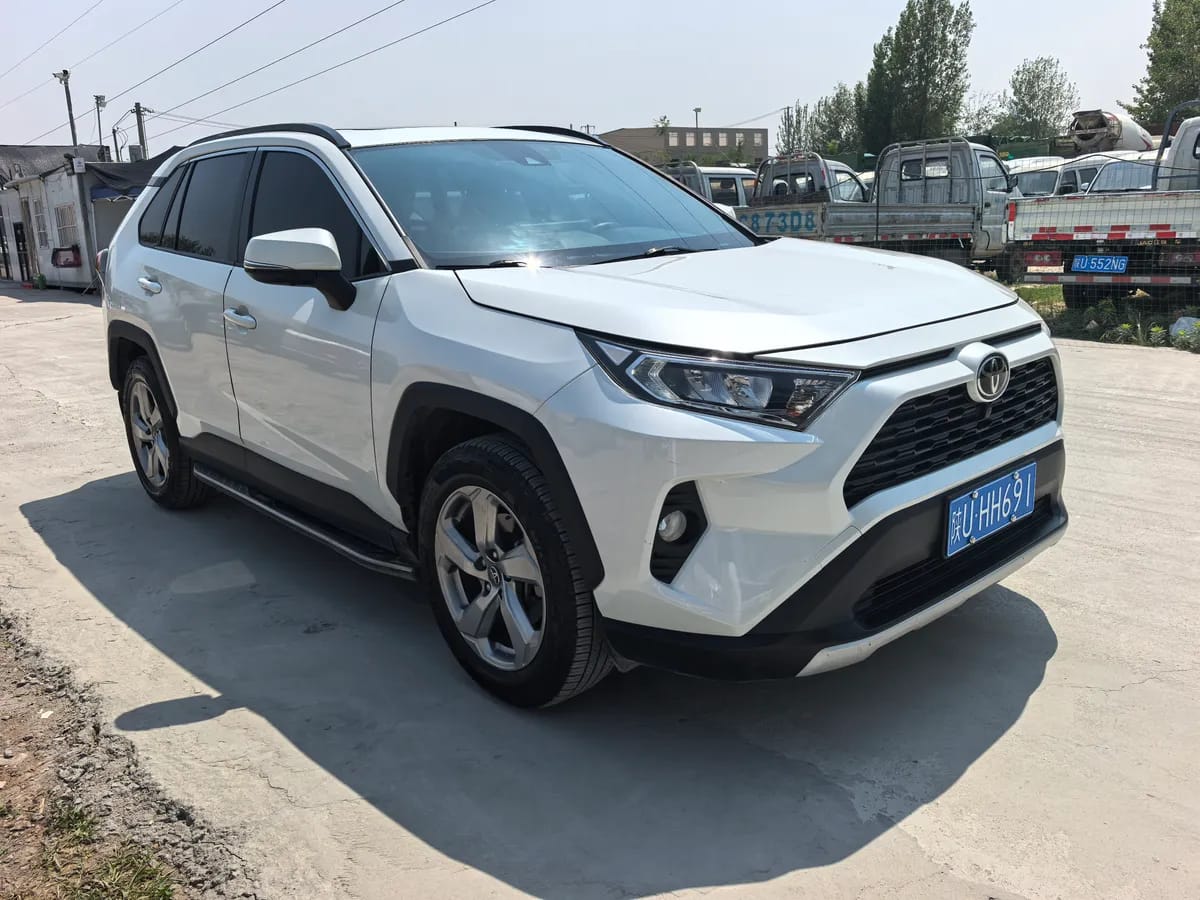 Toyota RAV4 2020 3