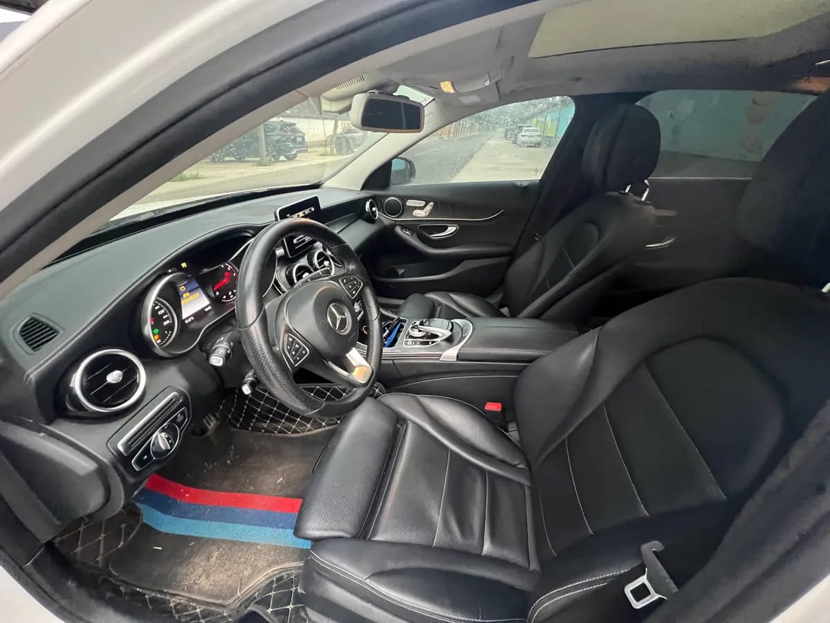 Mercedes-Benz C 2017 4