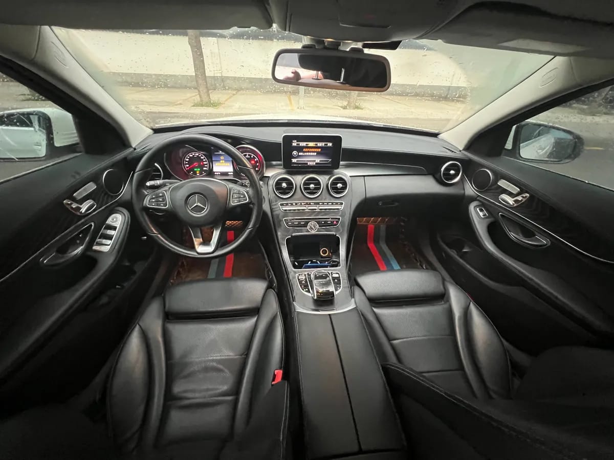 Mercedes-Benz C 2017 8